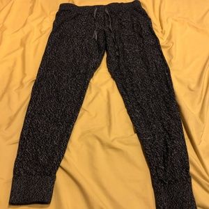 Victoria’s Secret Cropped Sweatpants